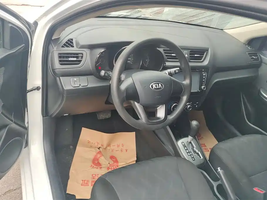 Kia K2 2015 Sedan 1.4L AT TOP фото 12