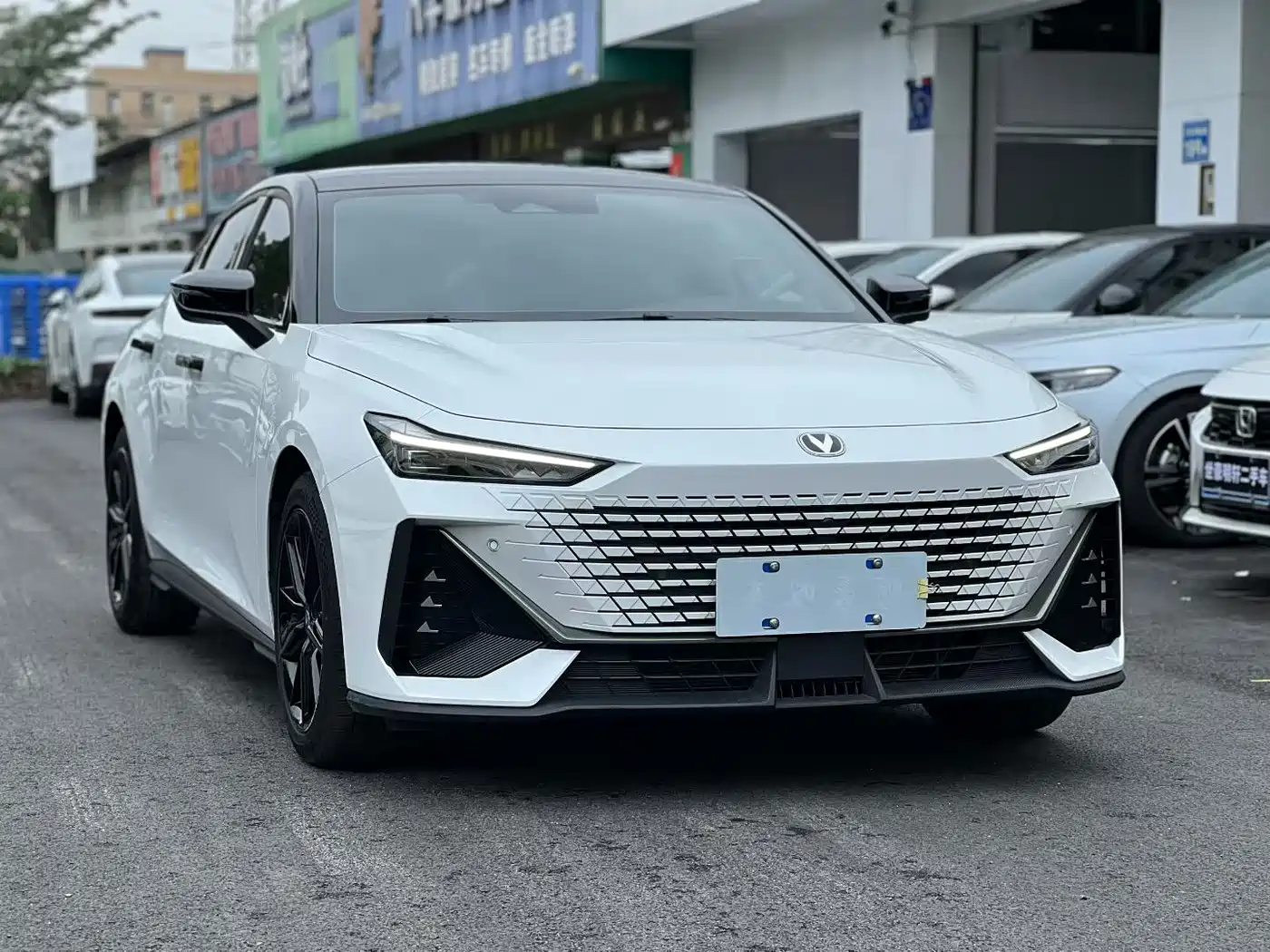 CHANGAN UNI-V