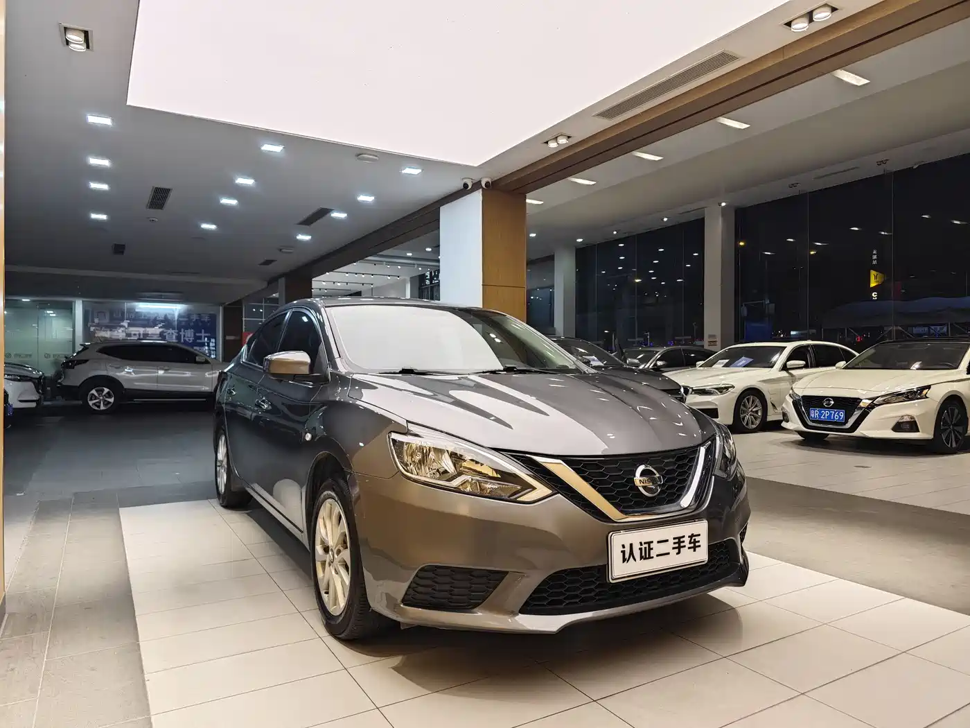 Nissan SYLPHY, миниатюра 5