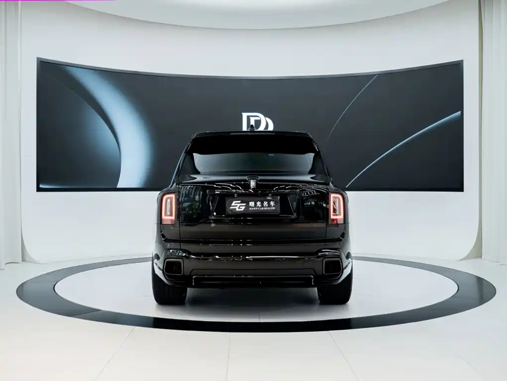 Photo 5 - Rolls-Royce Cullinan