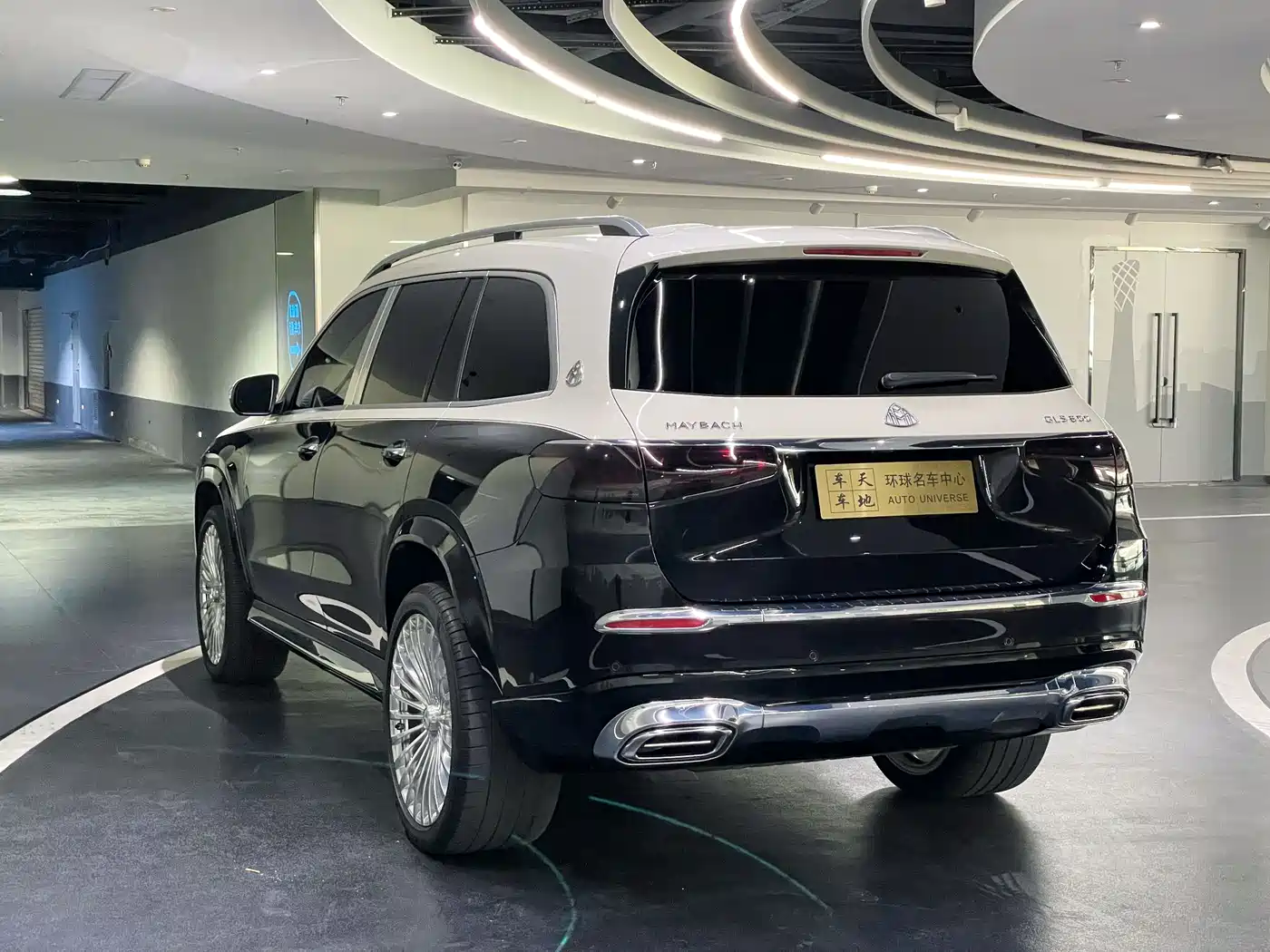 Mercedes-Benz Maybach GLS 2021 GLS 600 4MATIC Etiquette Edition фото 29
