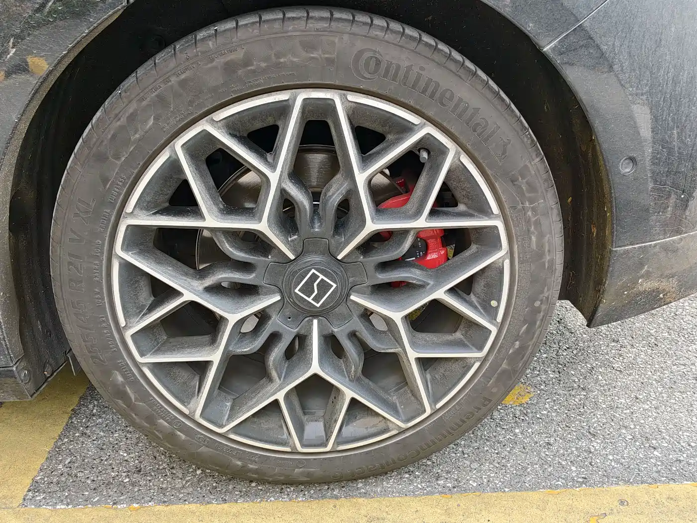 ZEEKR EXTREME KRYPTON 001