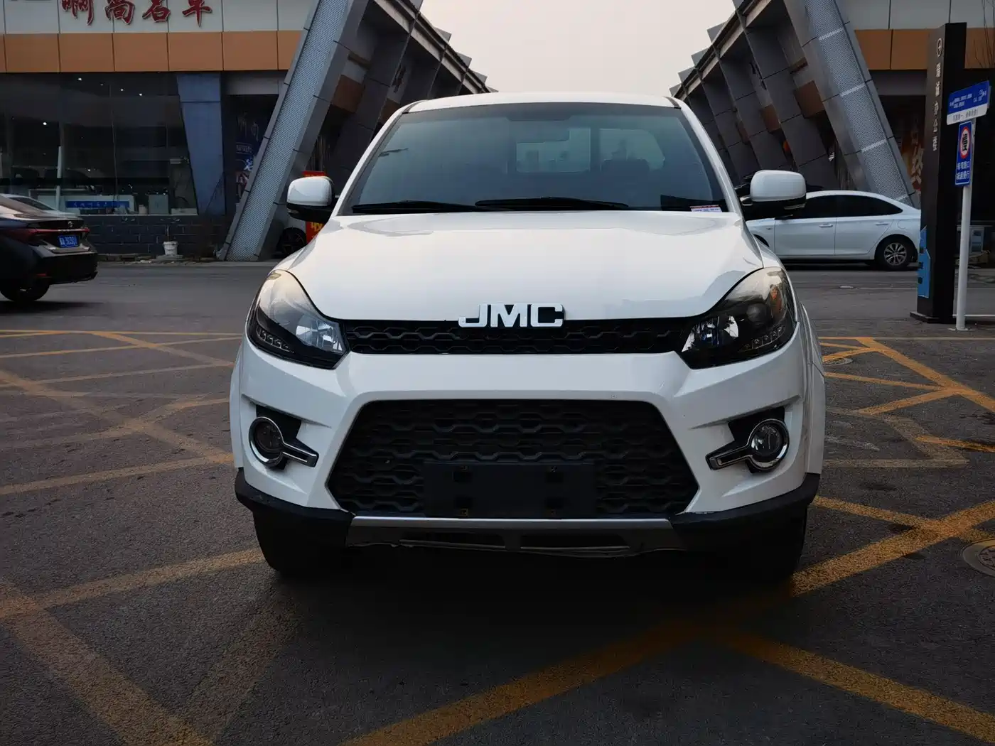 Jiangling Yuhu 3 2019 2018 2.5T Diesel 2WD Luxury Standard Wheelbase