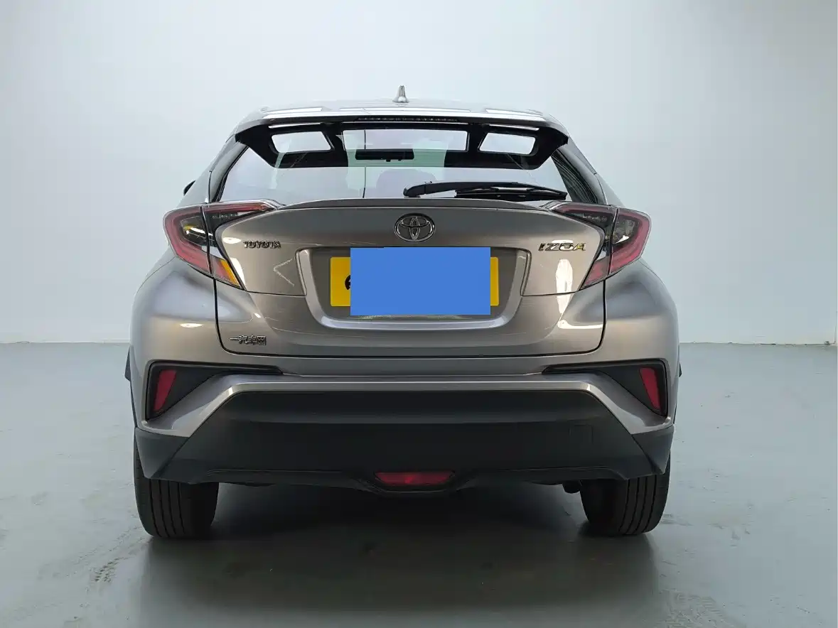 Toyota IZOA 2021 2.0L Yichi Edition фото 8