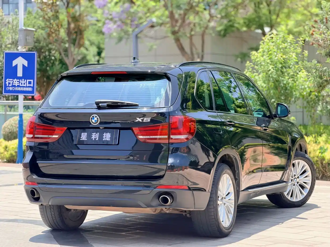 BMW X5 (Import) фото 6