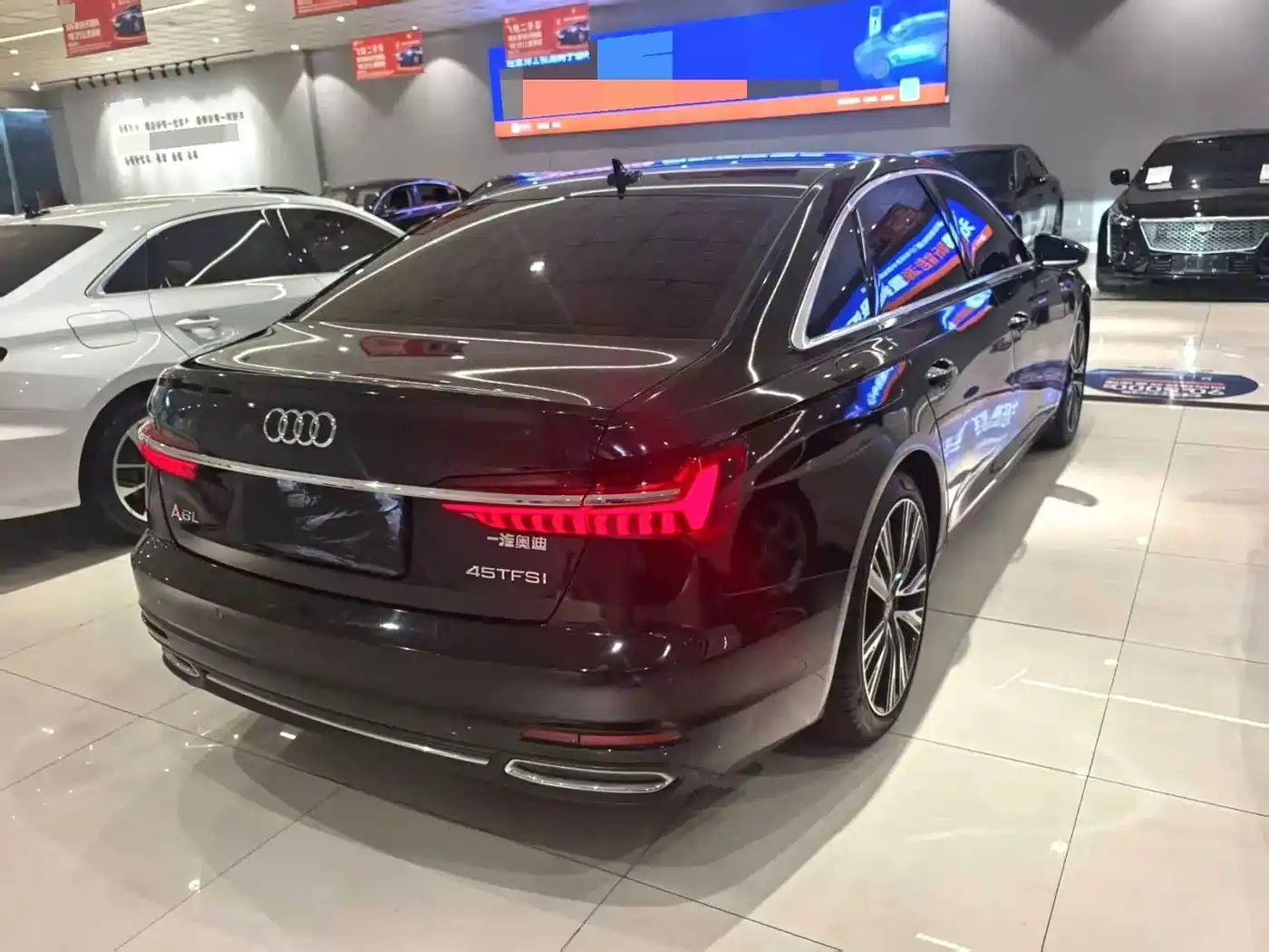 Фото 4 - Audi A6L