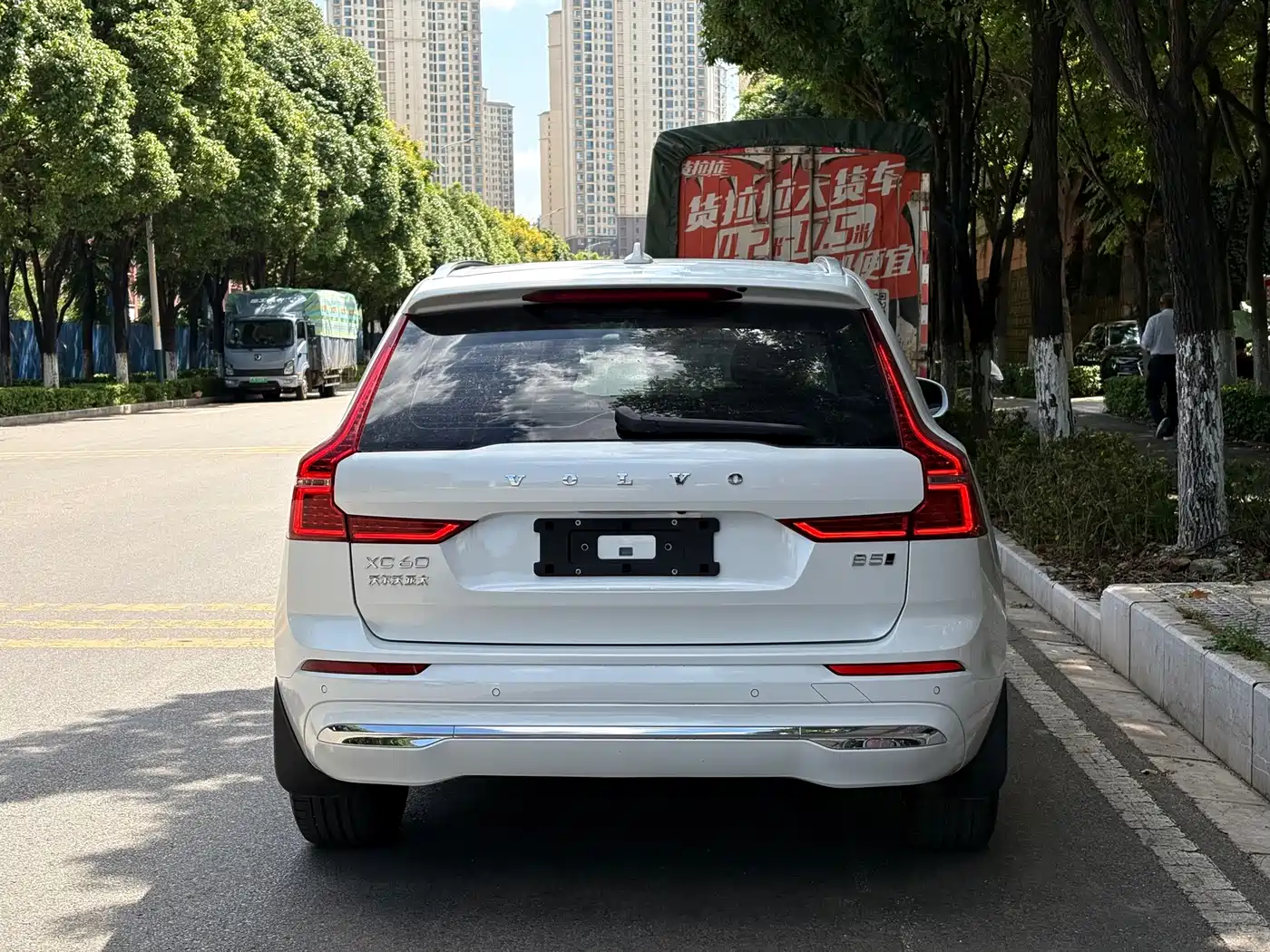Фото 9 - Volvo XC60