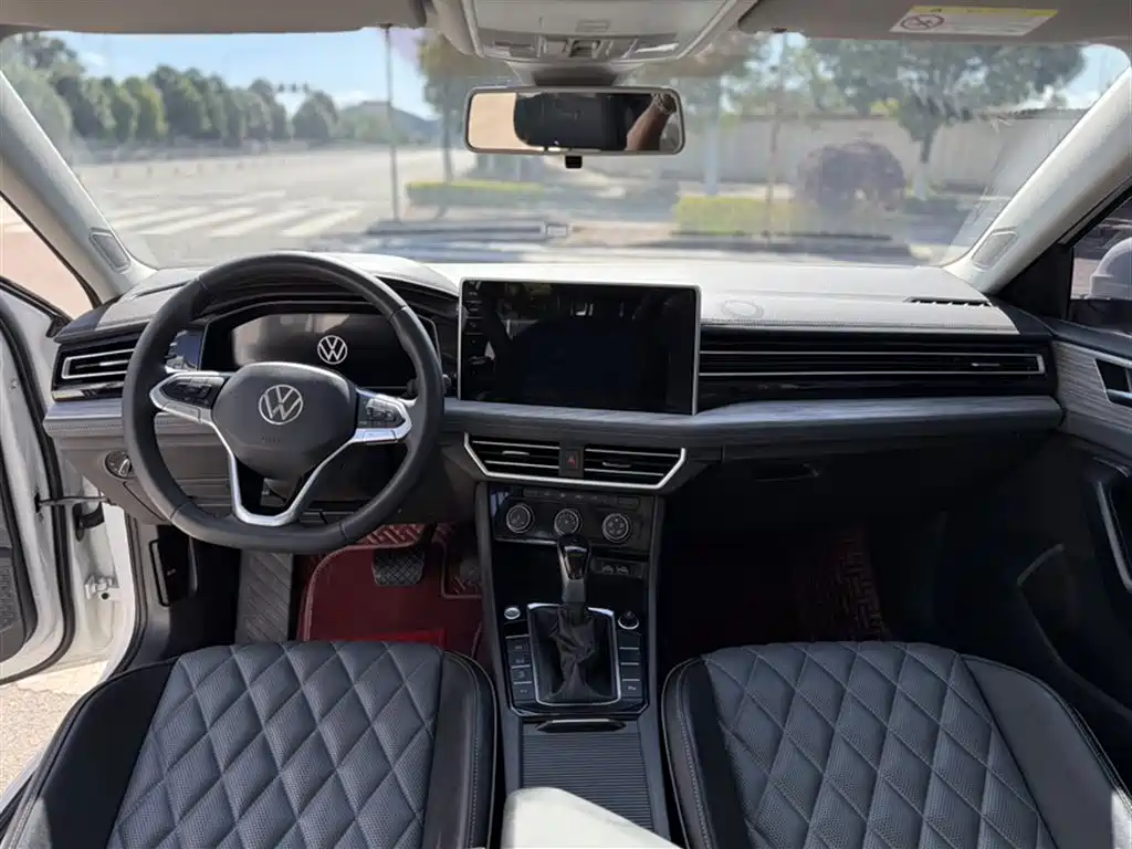 Volkswagen Sagitar 2023 300TSI DSG Surpassing Edition фото 19