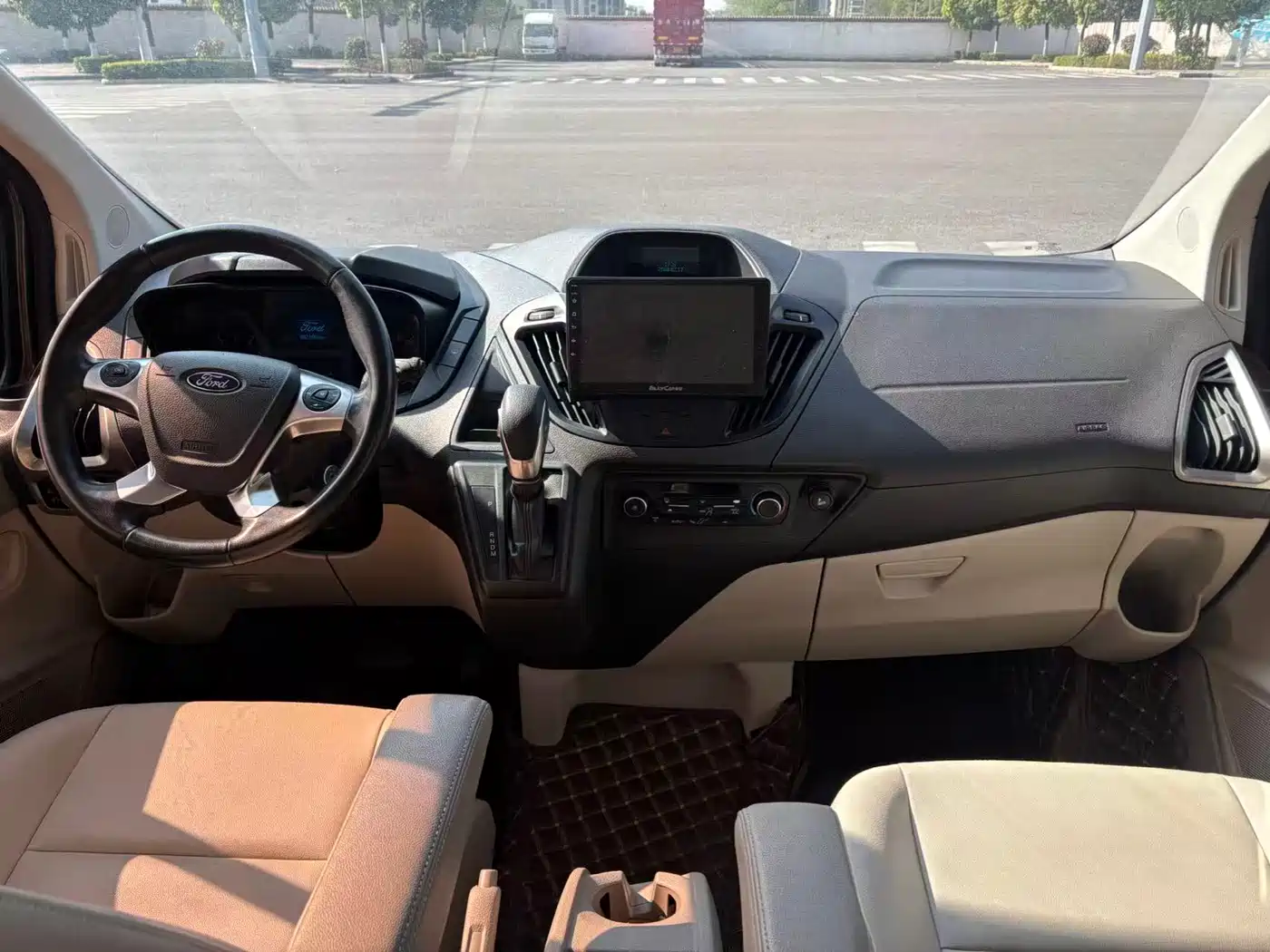 Ford Tourneo 2017 2017 2.0T Automatic Elite Edition