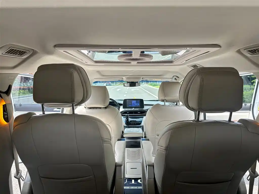 Buick GL8 2021 Land Business Class 652T Comfort фото 12