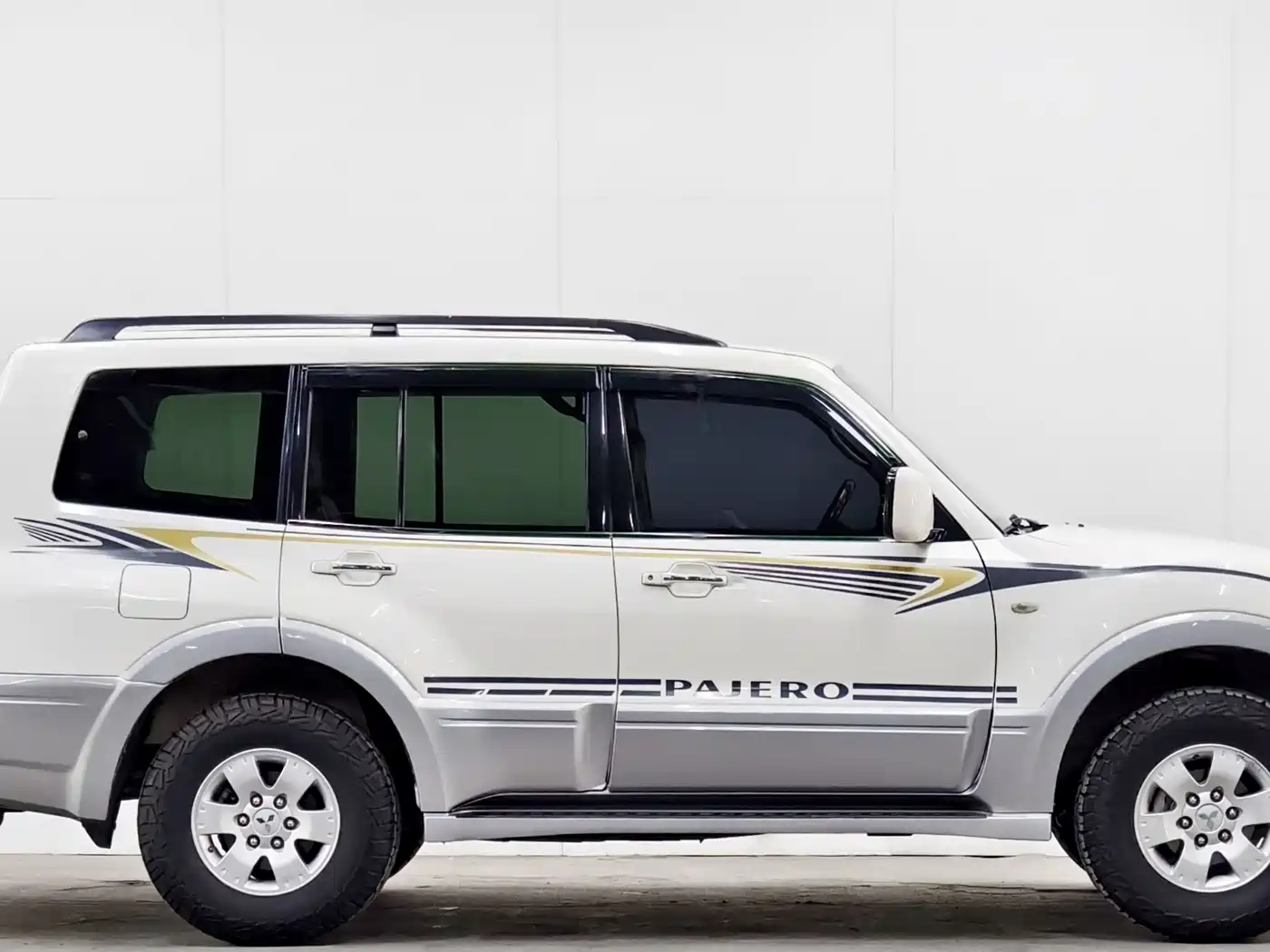 Mitsubishi Pajero 2011 Mitsubishi Pajero V73 3.0L AT GLX фото 8