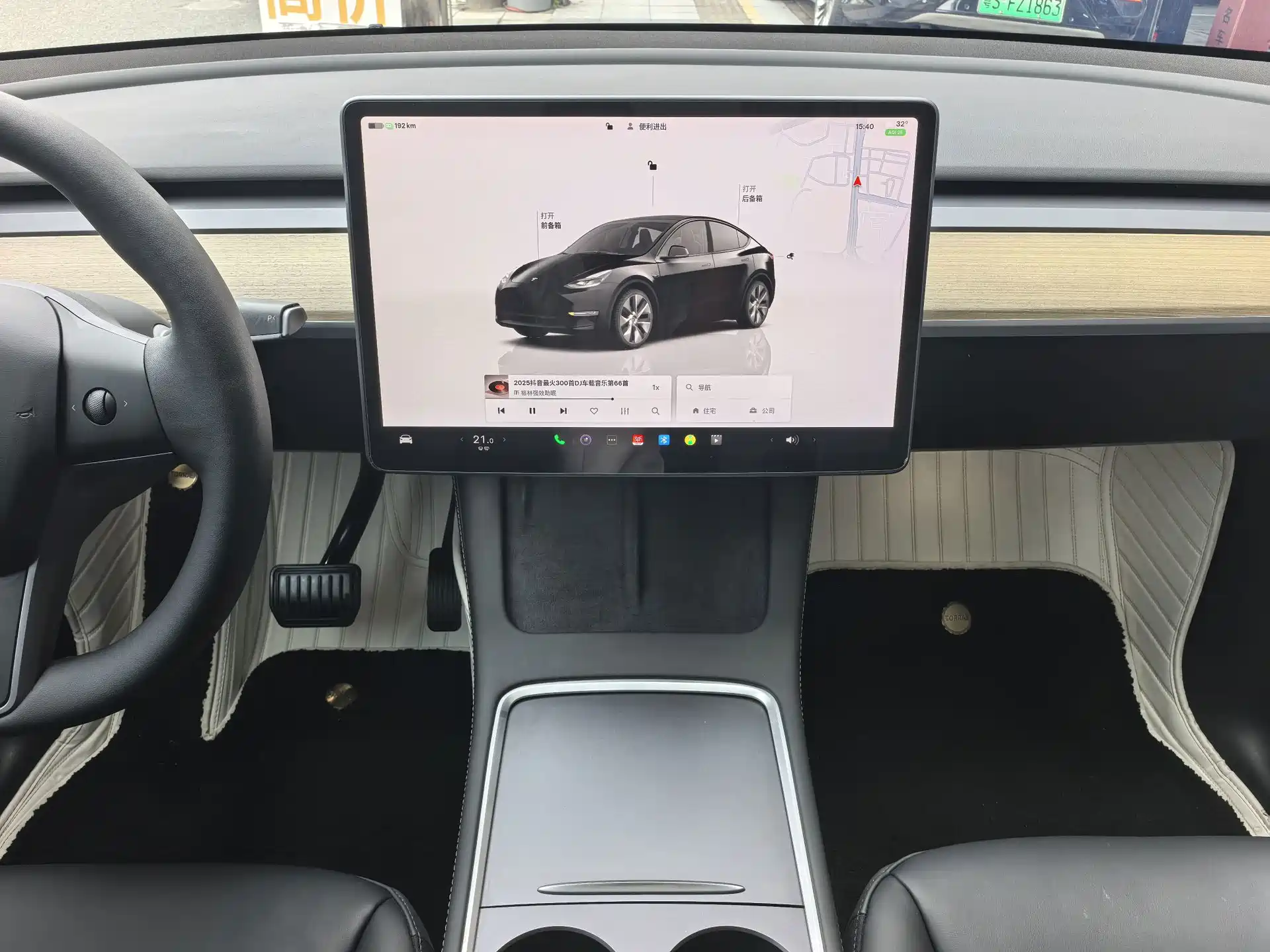 Фото 14 - Tesla Model Y