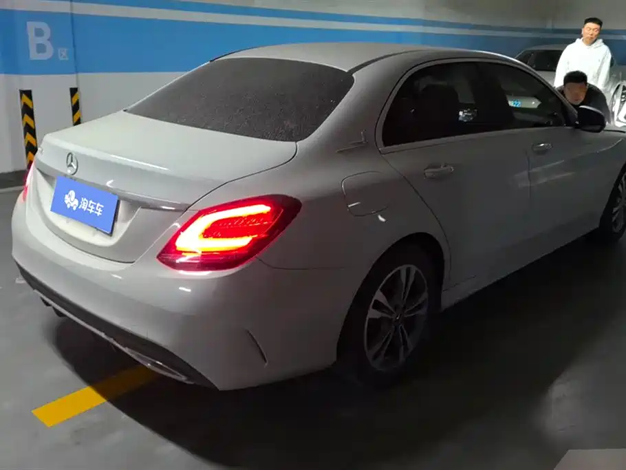 Mercedes-Benz C-Class 2020 Facelift C 200 L Fashion Sport Version фото 3