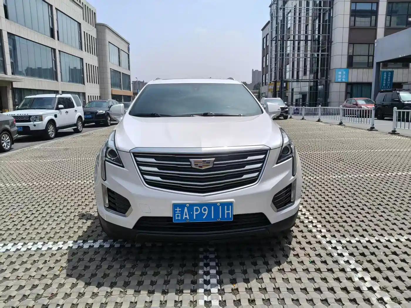 Cadillac XT5 2018 28E AWD Technology Model