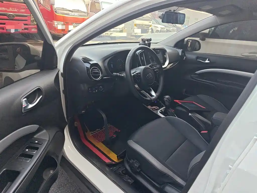 Kia KX1 2021 1.4L CVT Fun Edition фото 16