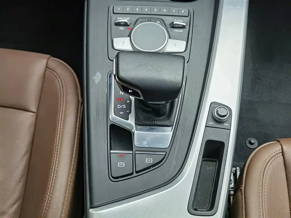 Audi A4L 2019 40 TFSI Fashion (China VI) фото 13