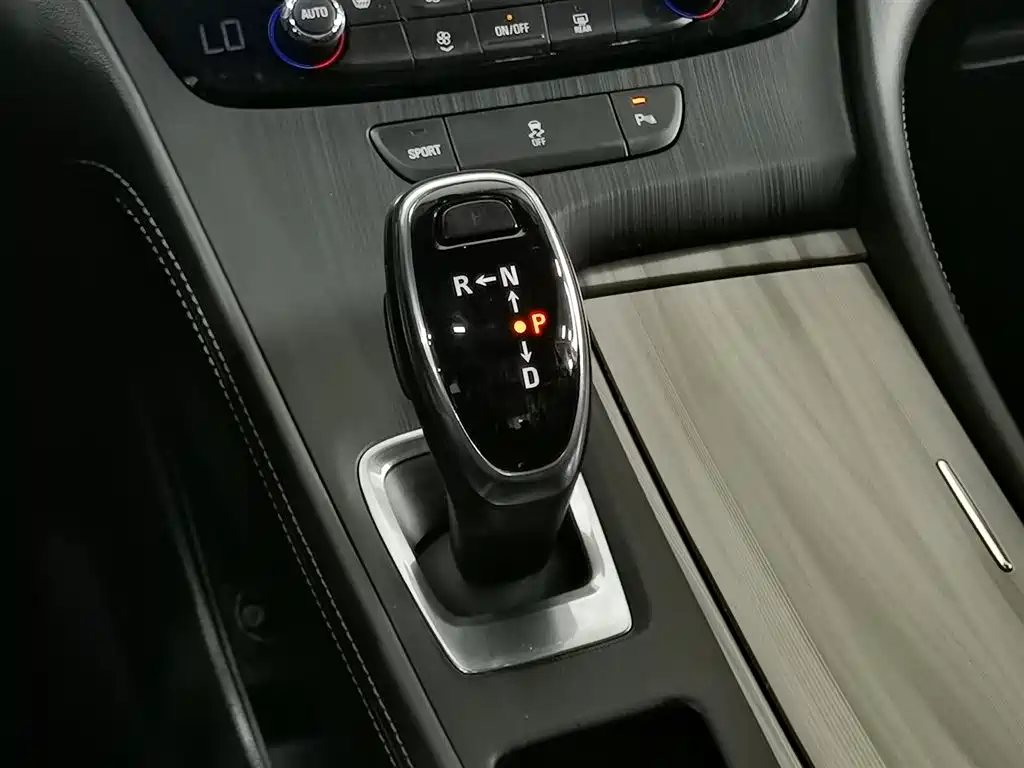 Buick LaCrosse 2022 652T Luxury фото 13