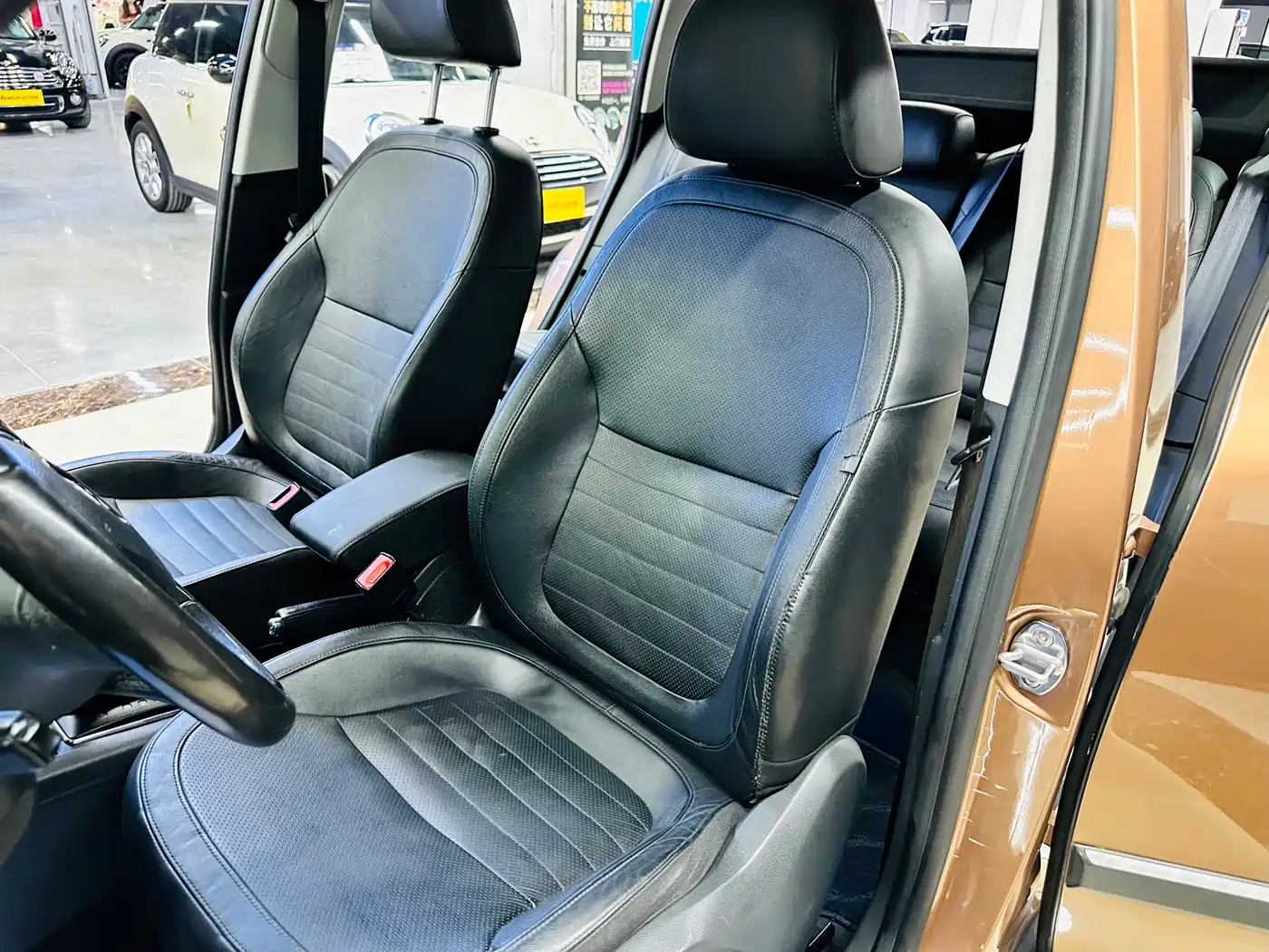 Škoda Yeti 2014 1.8TSI DSG Off-Road Edition фото 29