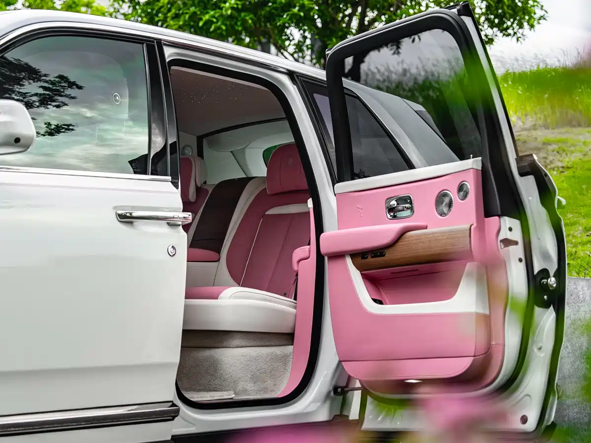 ROLLS-ROYCE CULLINAN