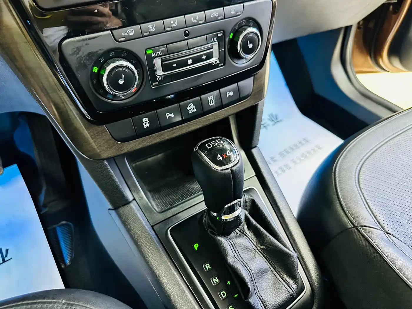 Škoda Yeti 2014 1.8TSI DSG Off-Road Edition фото 35