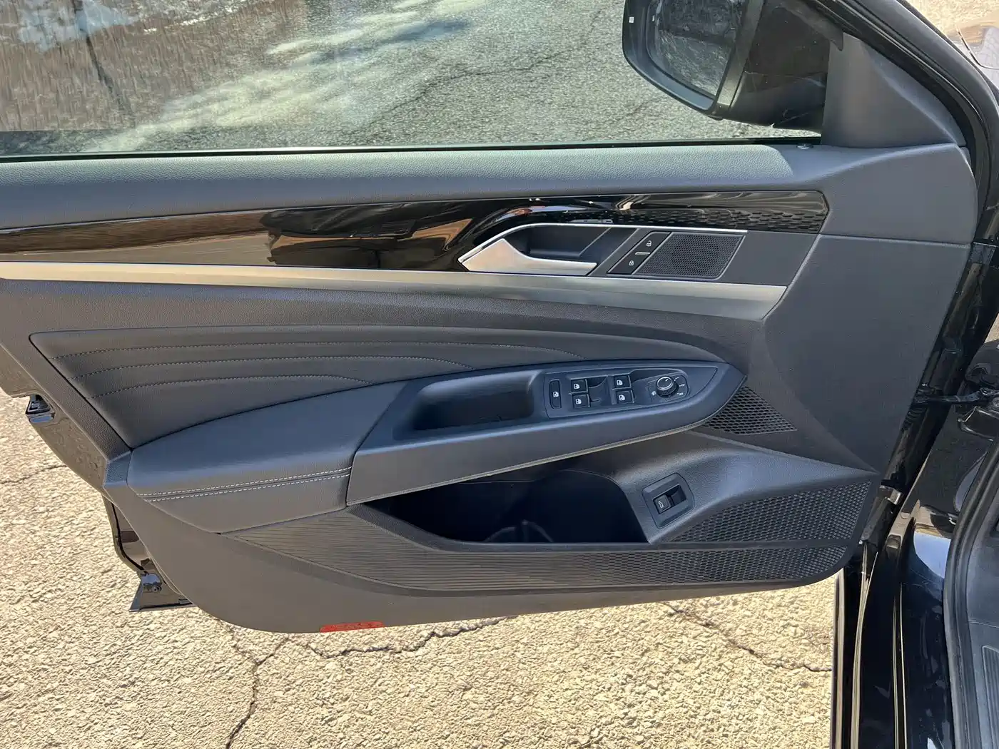 Volkswagen Passat 2023 280TSI Business Edition фото 17