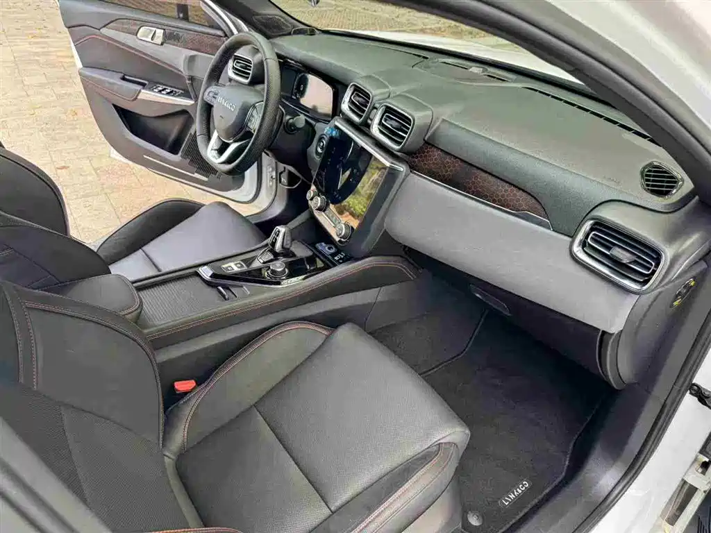 Lynk & Co 03 2018 1.5TD DCT Sport (China V) фото 14