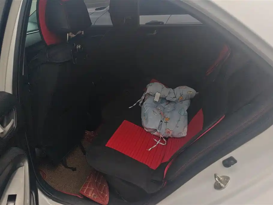 Hyundai Verna 2017 1.4L Manual Renewal China V фото 11