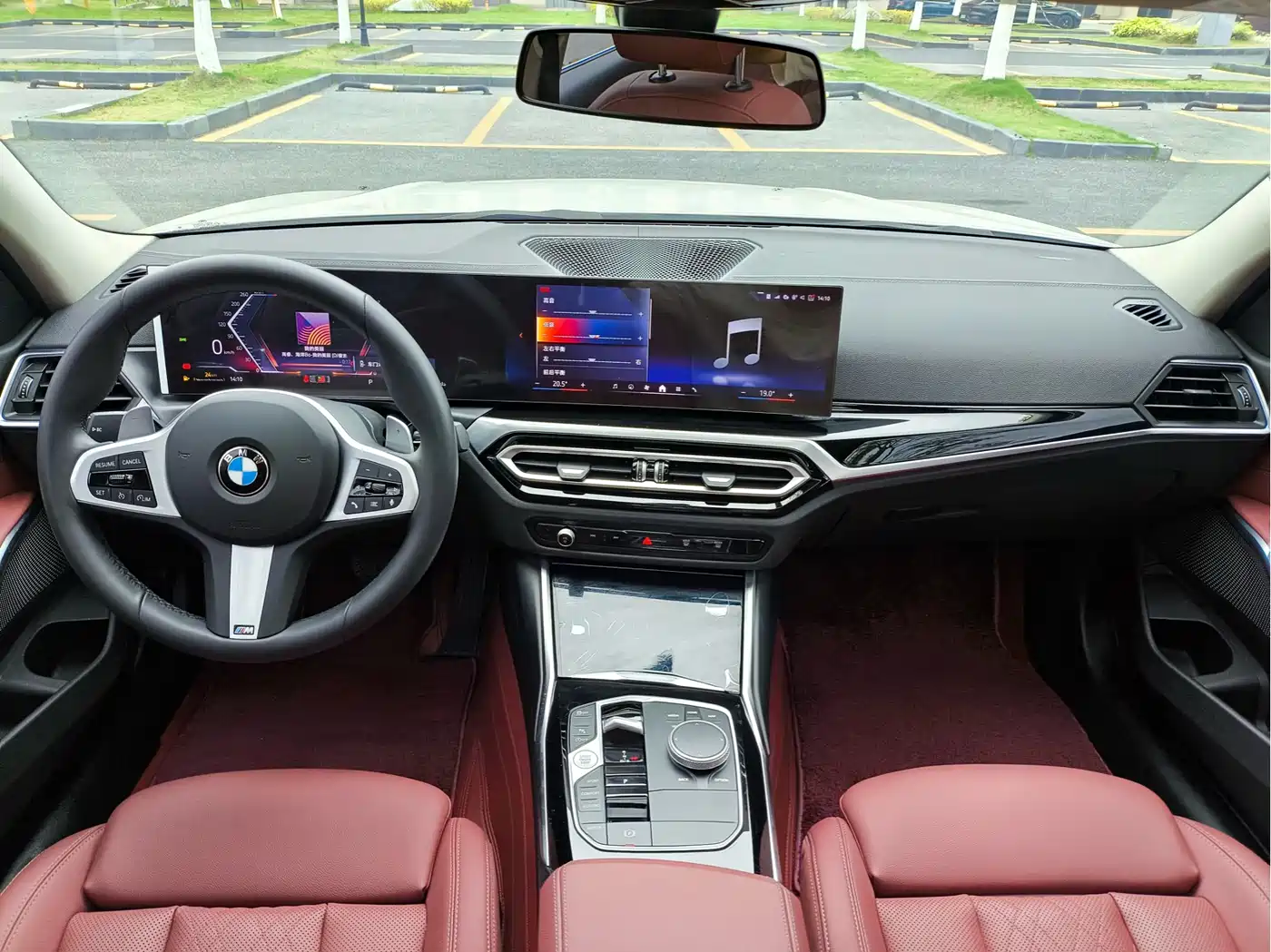 BMW 3 Series 2024 320Li M Sport Package фото 12