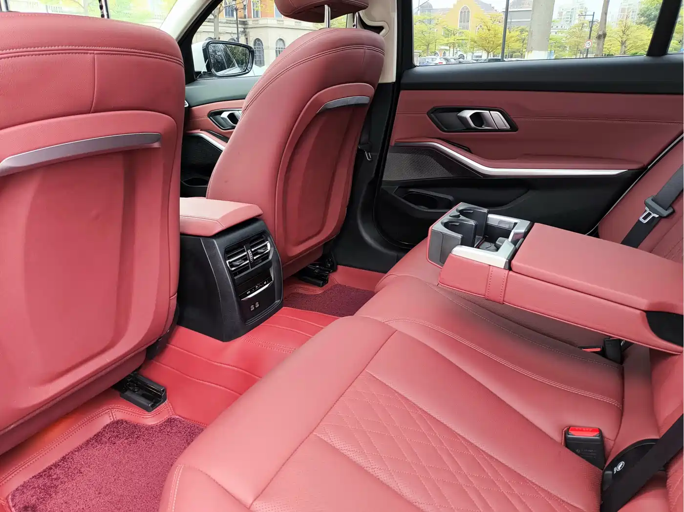 BMW 3 Series 2024 320Li M Sport Package фото 20