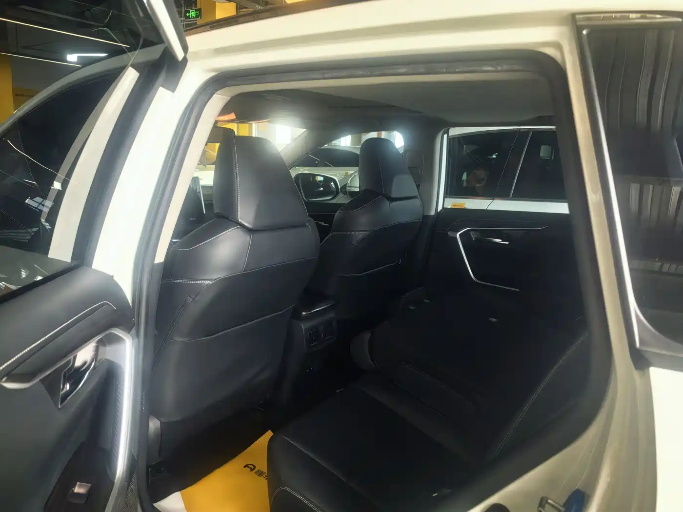 Toyota RAV4 Rongfang 2020 2.0L CVT 2WD Fashion PLUS фото 3