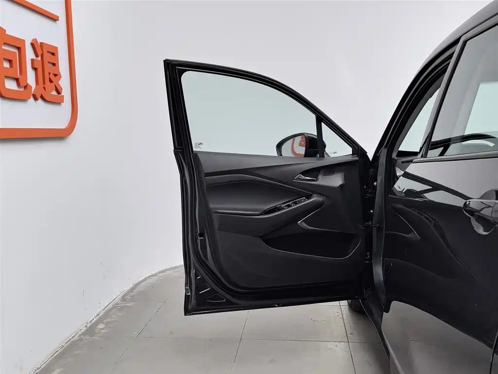 Chevrolet Volando 2020 Mild Hybrid Redline 530T Automatic Premium Edition (5+2 seater) фото 8