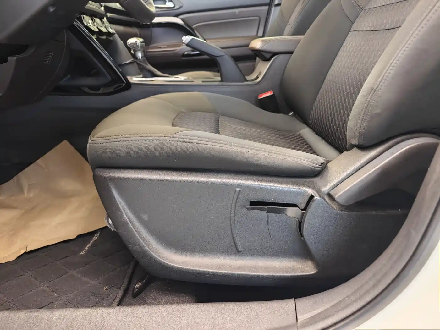 GAC Trumpchi Trumpchi GS4 2015 200T G-DCT Elite Edition фото 10