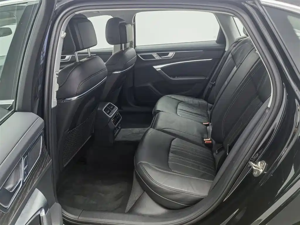 Audi A6L 2024 45 TFSI quattro Premium Elegance фото 15