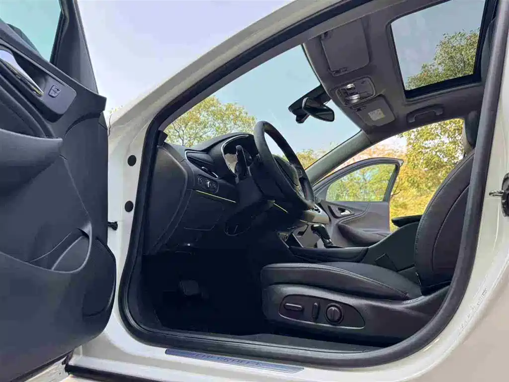 CHEVROLET MAI RUIBAO XL