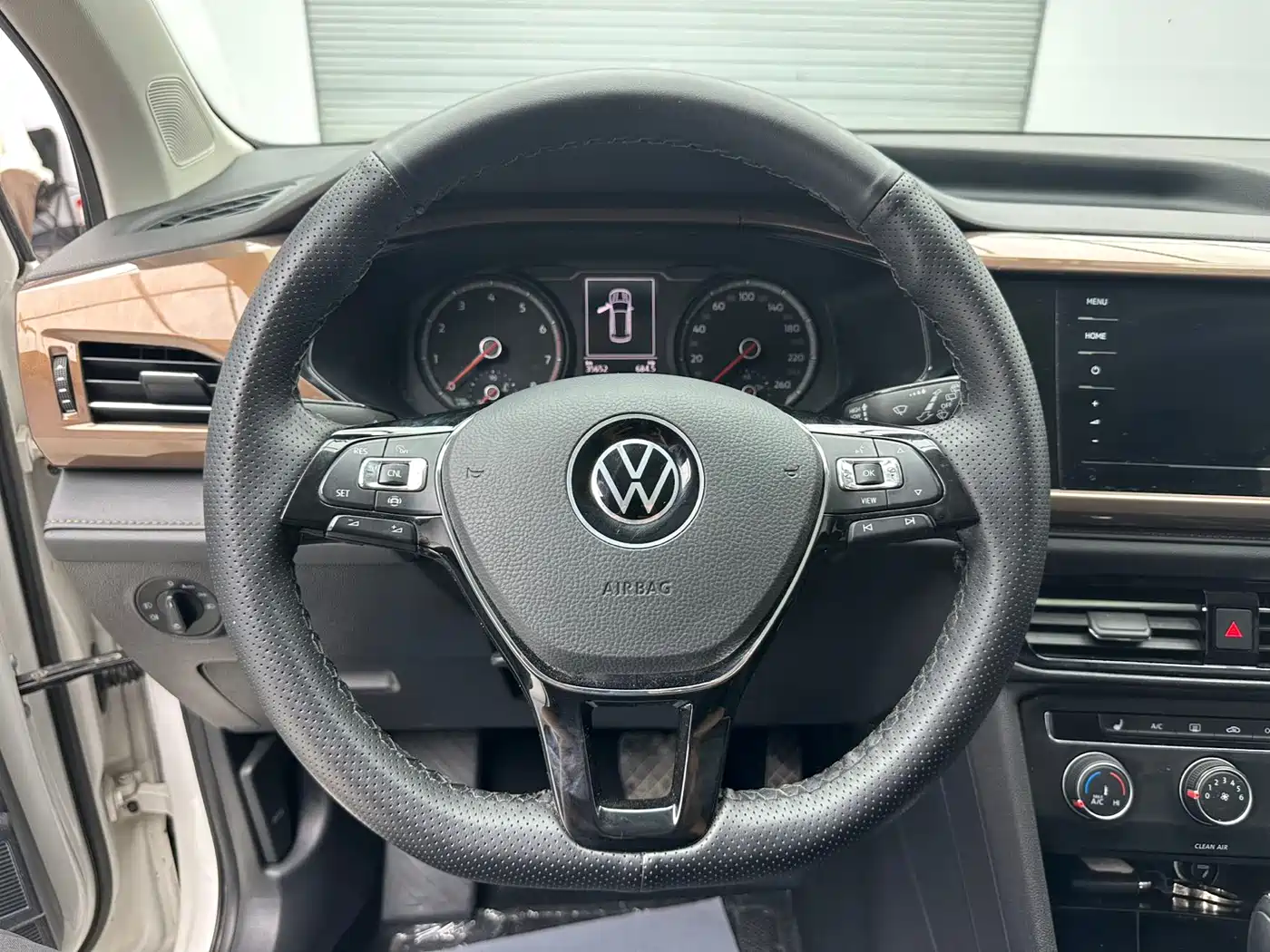 Volkswagen Tharu 2021 Model 280TSI 2WD Comfort Edition фото 13