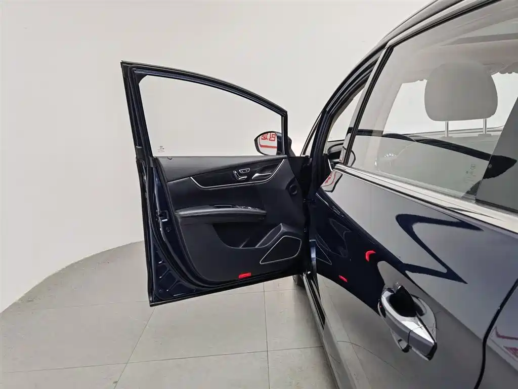 BYD Song MAX 2018 1.5T Auto Smart Connected Flagship 7-Seater фото 8