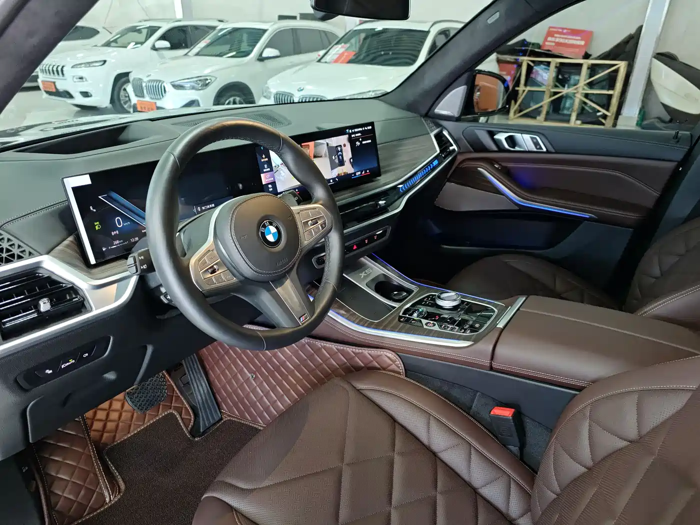 BMW X5 2023 xDrive 40Li M Sport Black Night Package фото 8