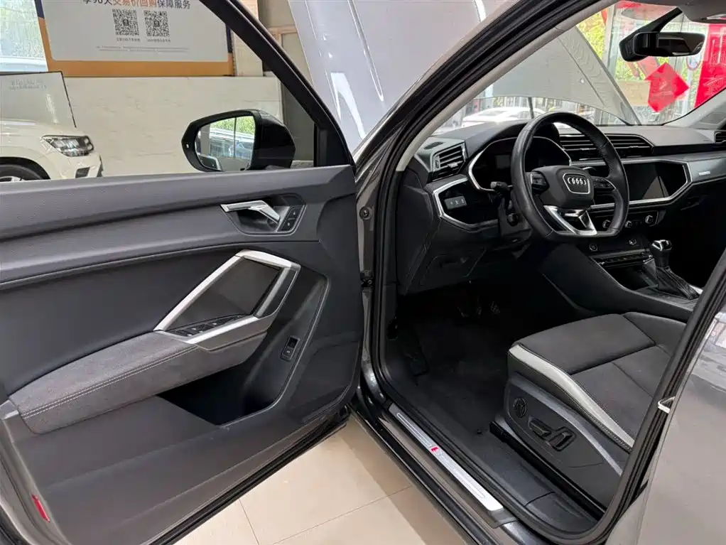 Audi Q3 2023 35 TFSI Fashion Dynamic (1.4T) фото 8