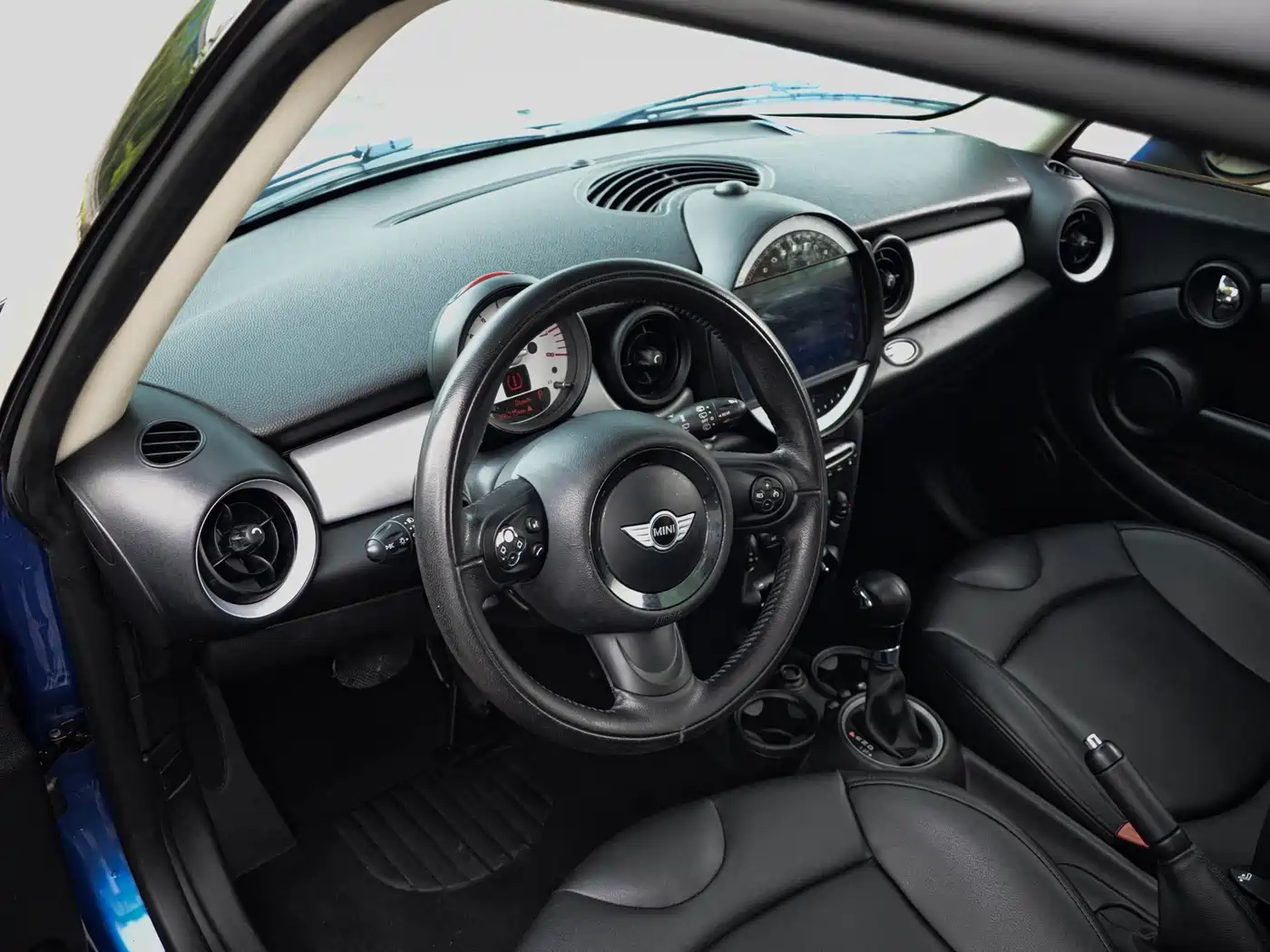 MINI 2013 1.6L ONE Limited Edition Third Version фото 9
