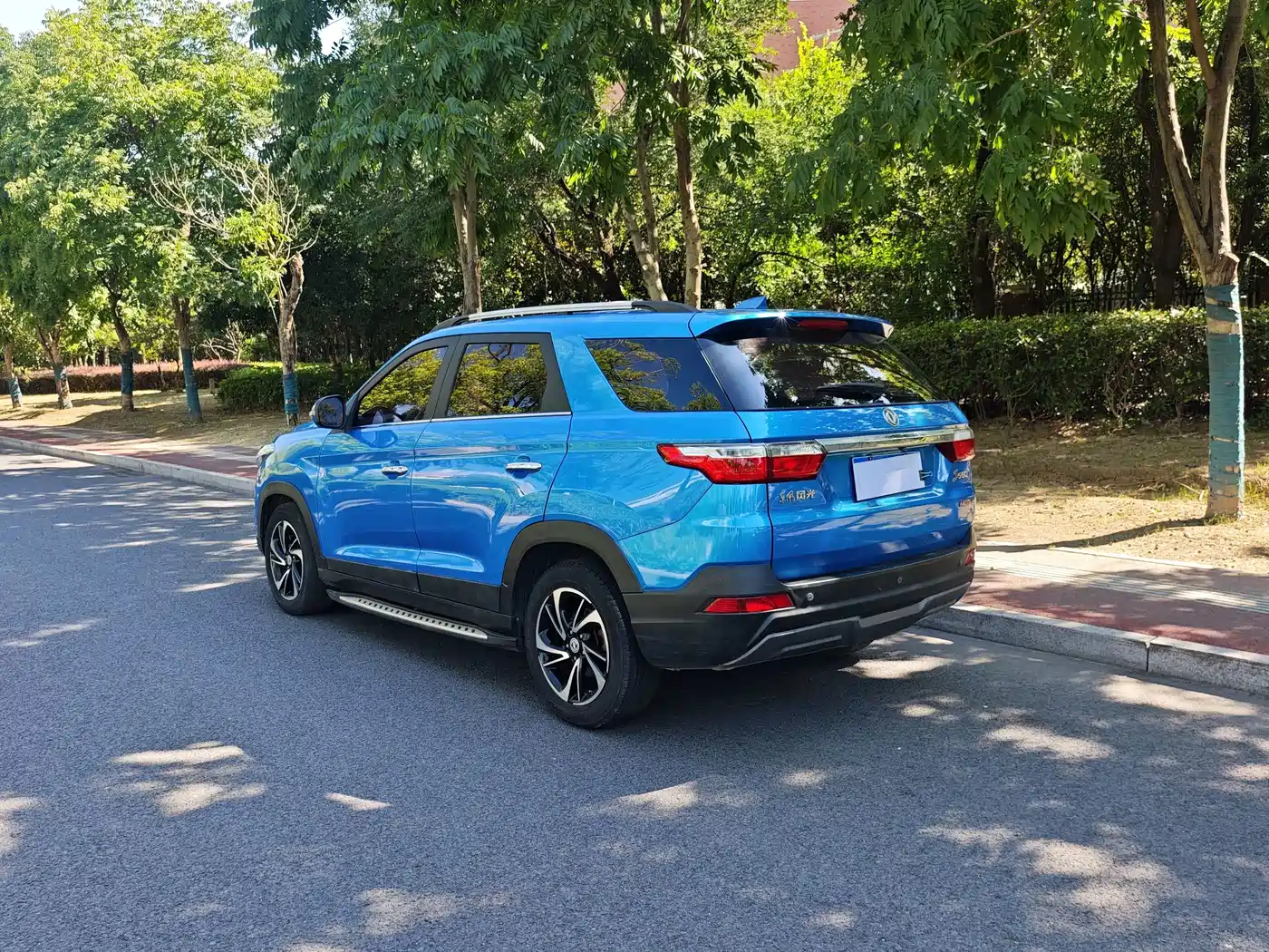 Dongfeng Fengguang Fengguang S560 2019 2018 1.8L CVT Smart Connect 5-seater