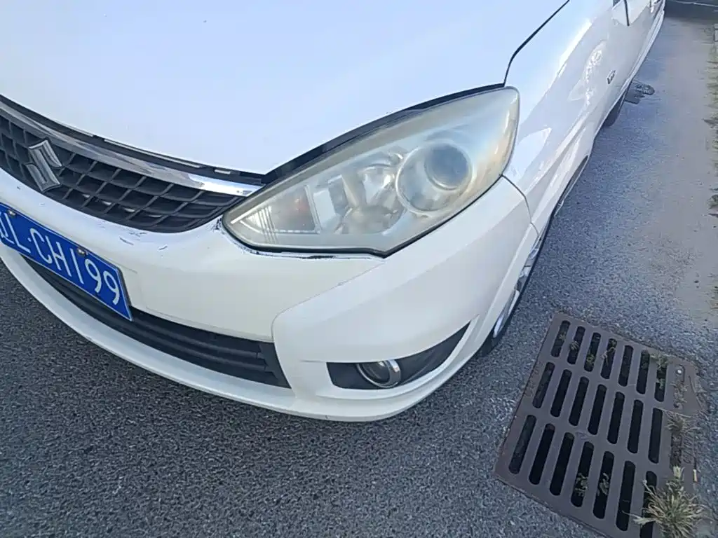 Photo 24 - Suzuki Liana A6