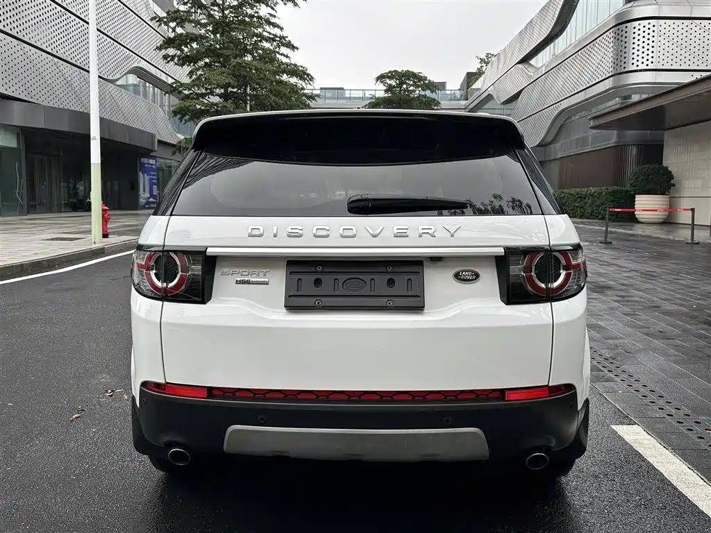 Land Rover Discovery Sport 2017 2.0T HSE LUXURY фото 8