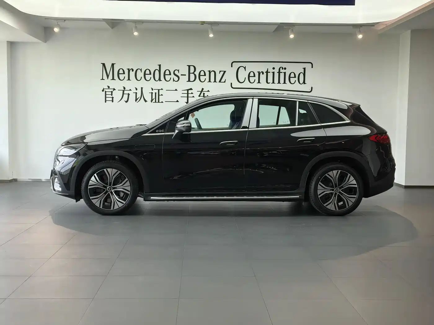 Mercedes-Benz EQE SUV 2024 500 4MATIC Luxury Edition фото 3