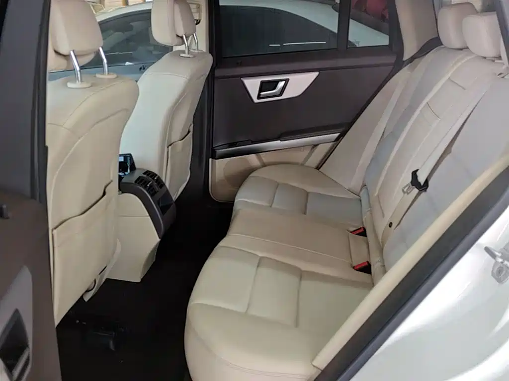 Mercedes-Benz GLK-Class 2015 GLK 300 4MATIC Fashion Ultimate Edition фото 17