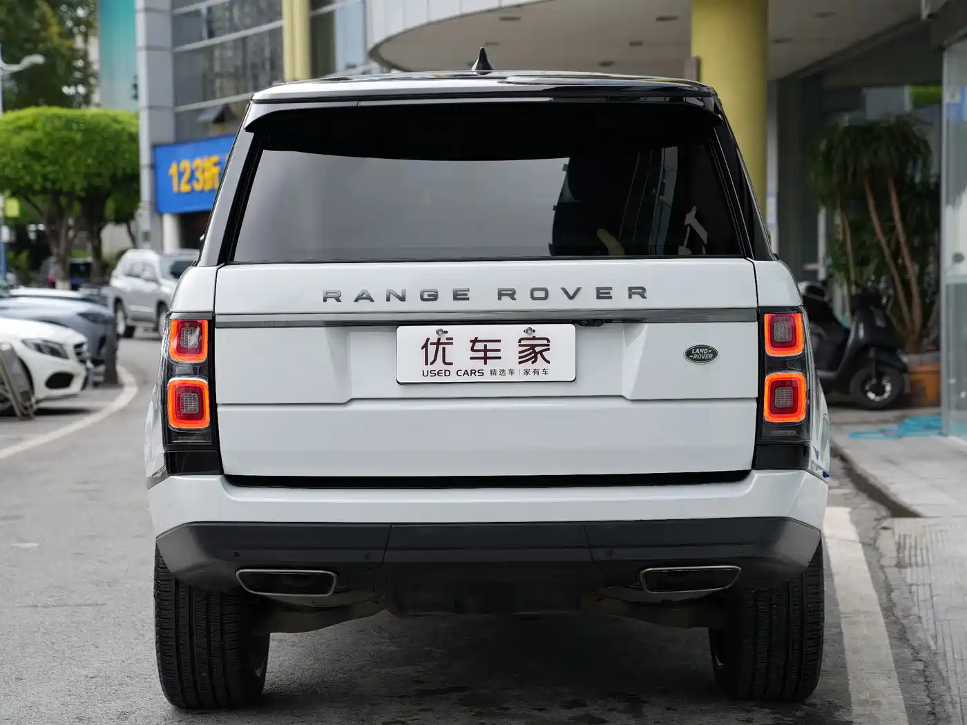 Land Rover Range Rover 2018 3.0 SC V6 Vogue Heritage Edition фото 5