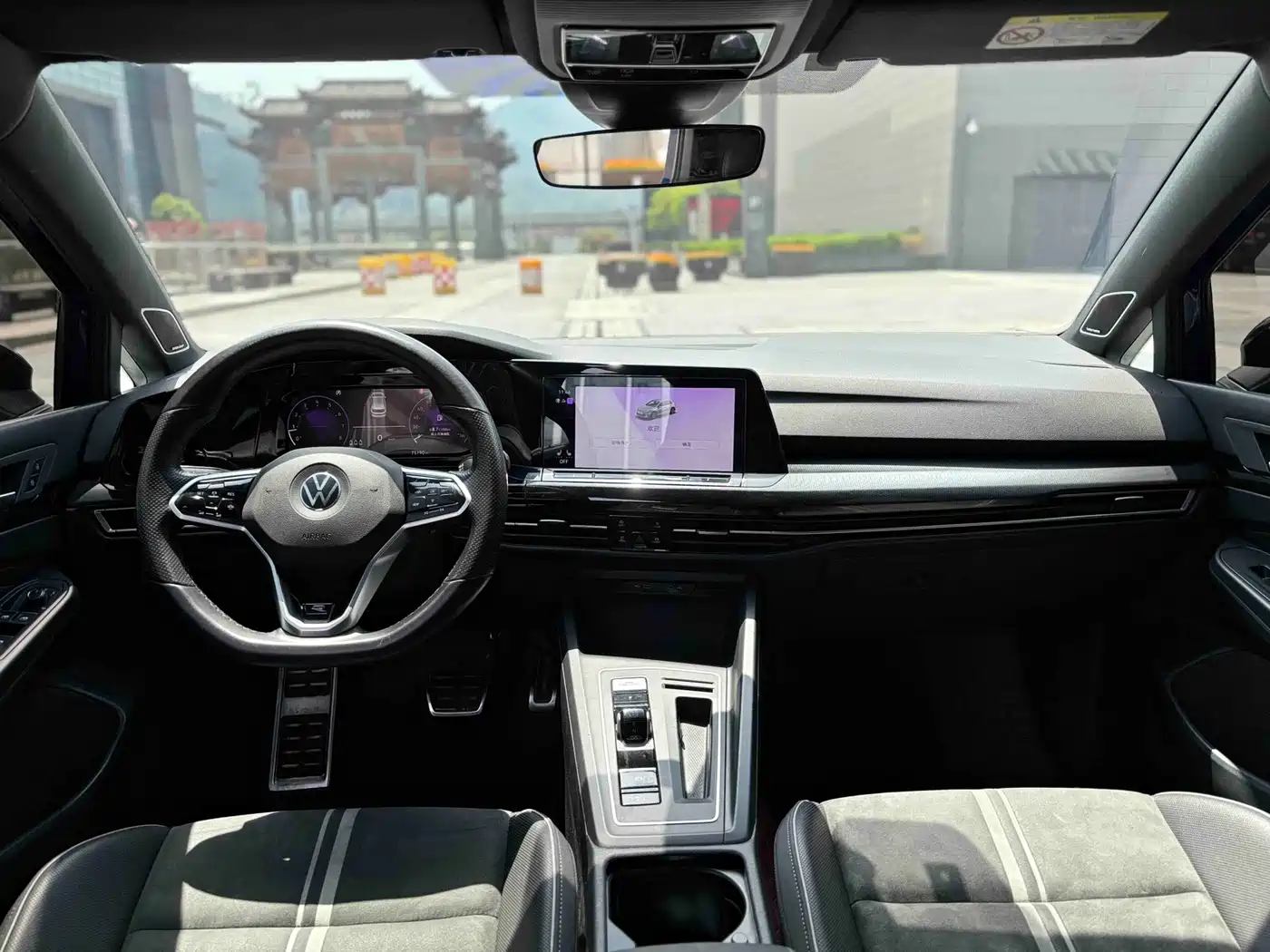 Volkswagen Golf 2021 280TSI DSG R-Line фото 5