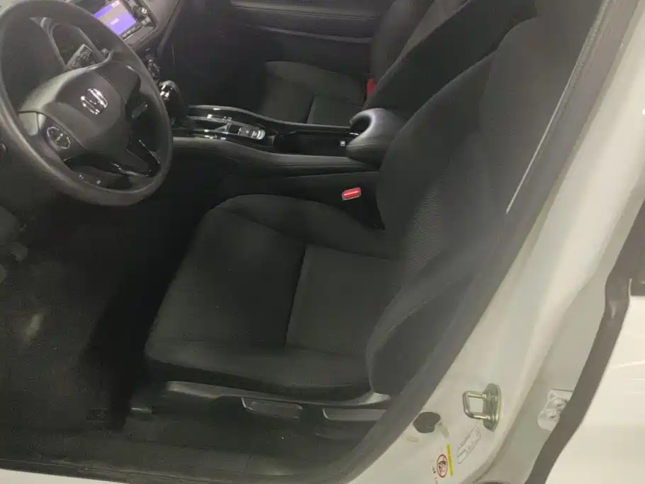 Honda Vezel 2015 2015 1.5L CVT 2WD Comfort