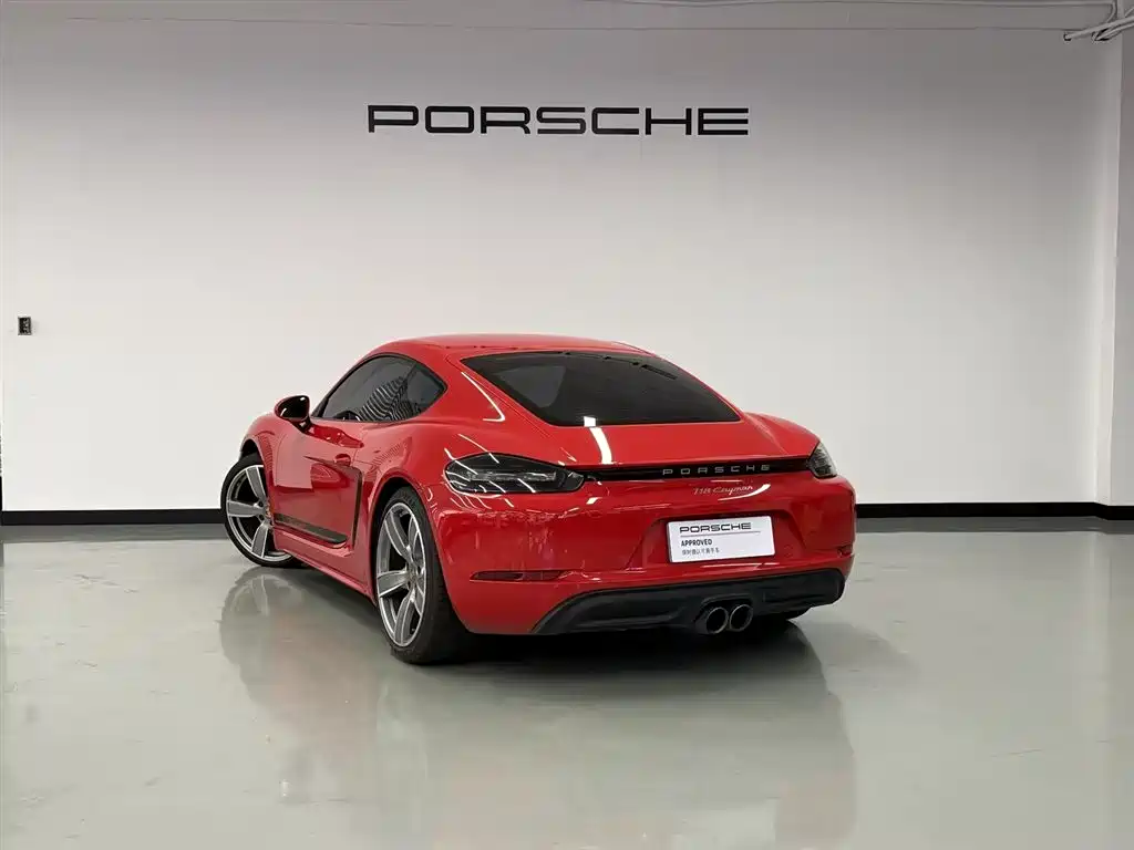 Porsche 718 2018 Cayman 2.0T фото 6