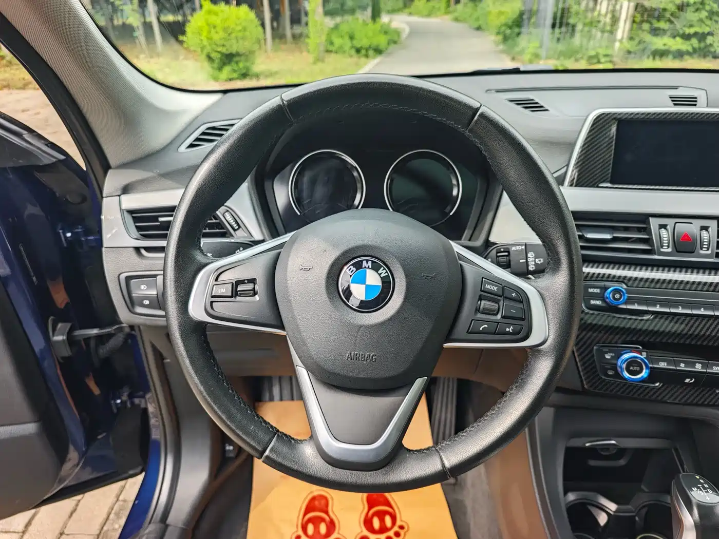 BMW X1 2019 sDrive20Li Leading Model фото 13