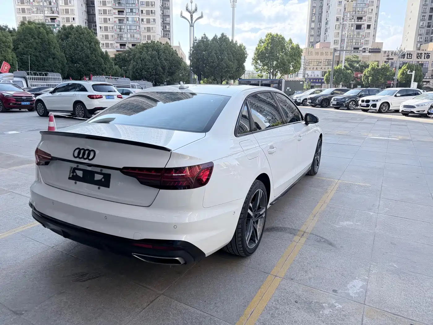 Audi A4L 2022 40 TFSI Luxury Dynamic фото 11